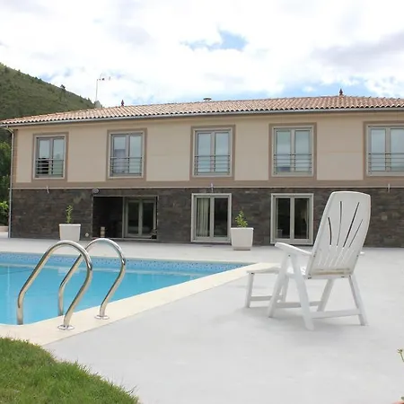 Country house Quinta Da Barca Nuzedo de Baixo